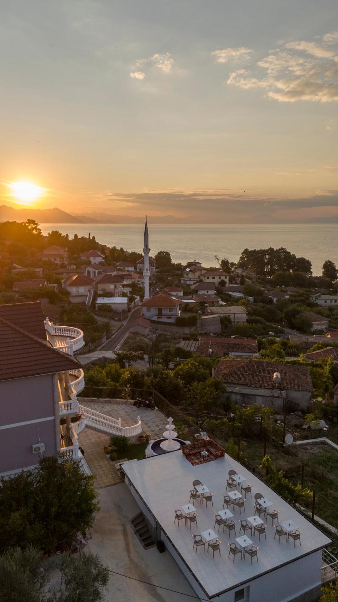 Vila Sela Shkodra Exterior foto